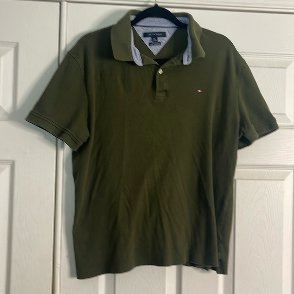 Tommy Hilfiger Men’s Polo Shirt. Size Large